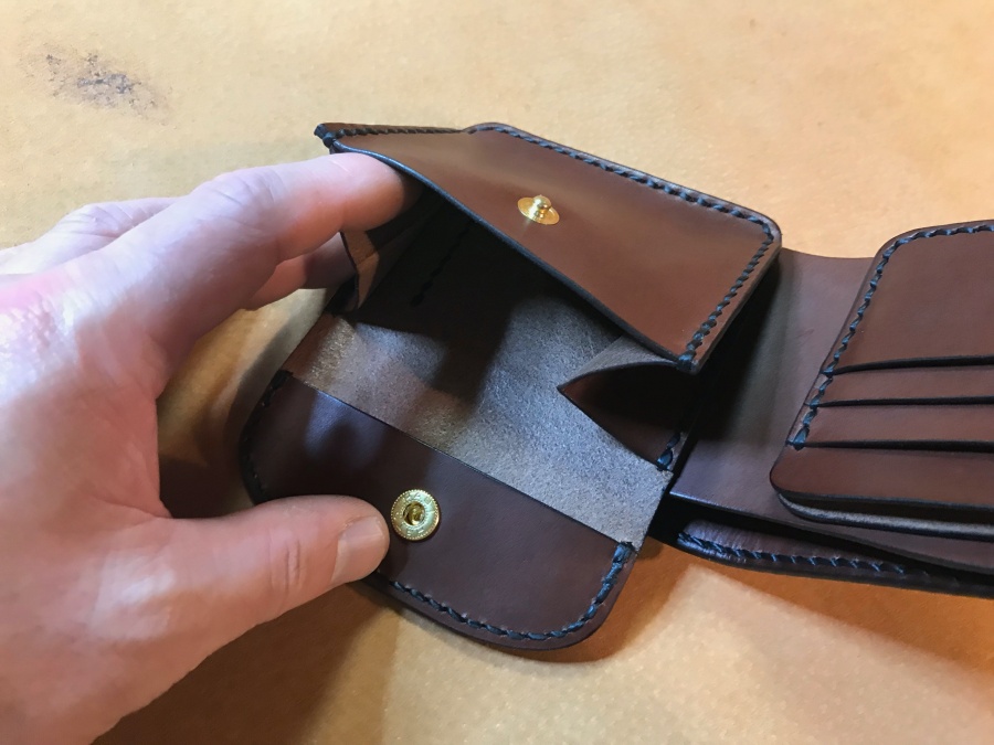 2つ折革財布